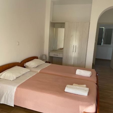 Nafsika Apartments Agios Georgios Pagon Esterno foto