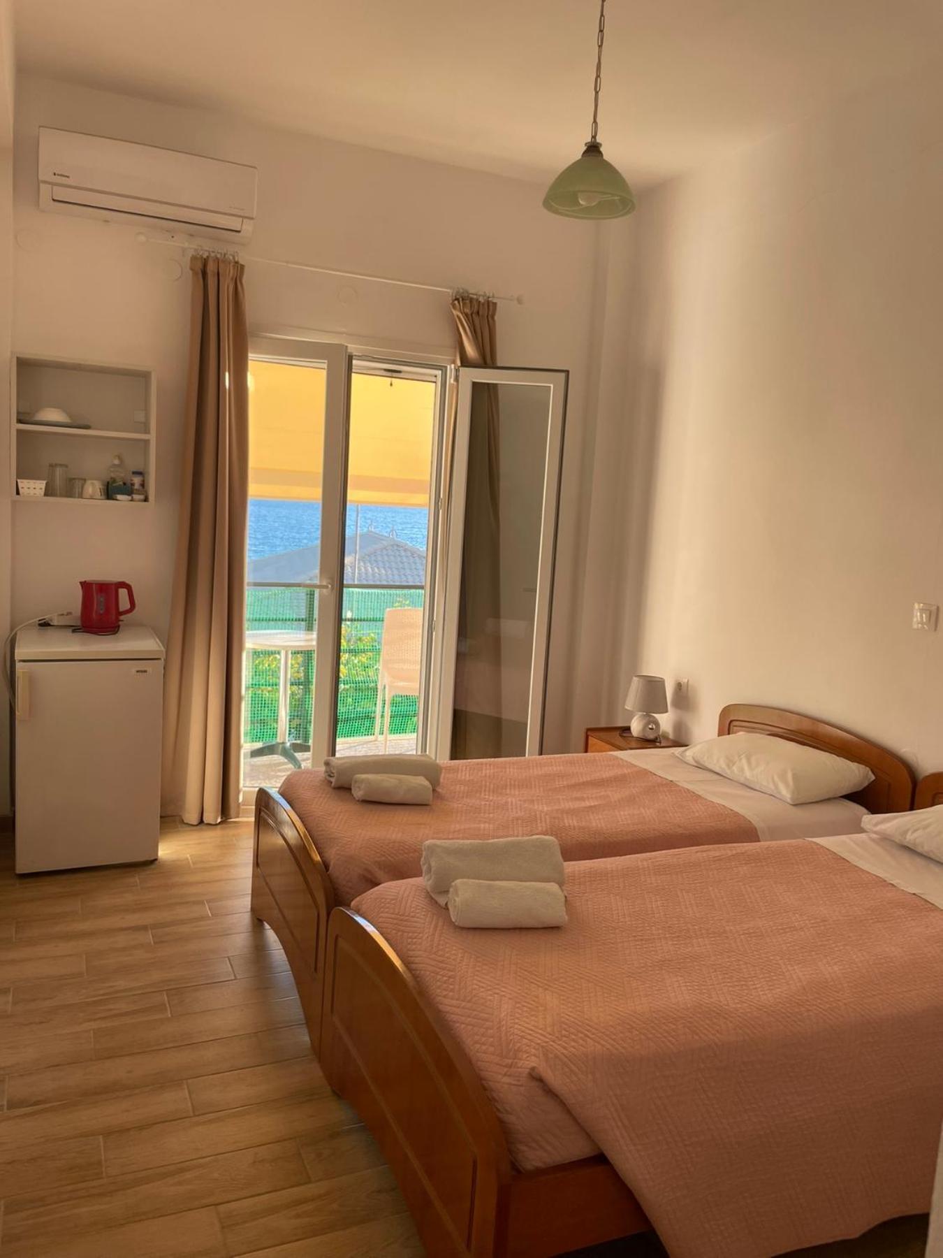 Nafsika Apartments Agios Georgios Pagon Esterno foto