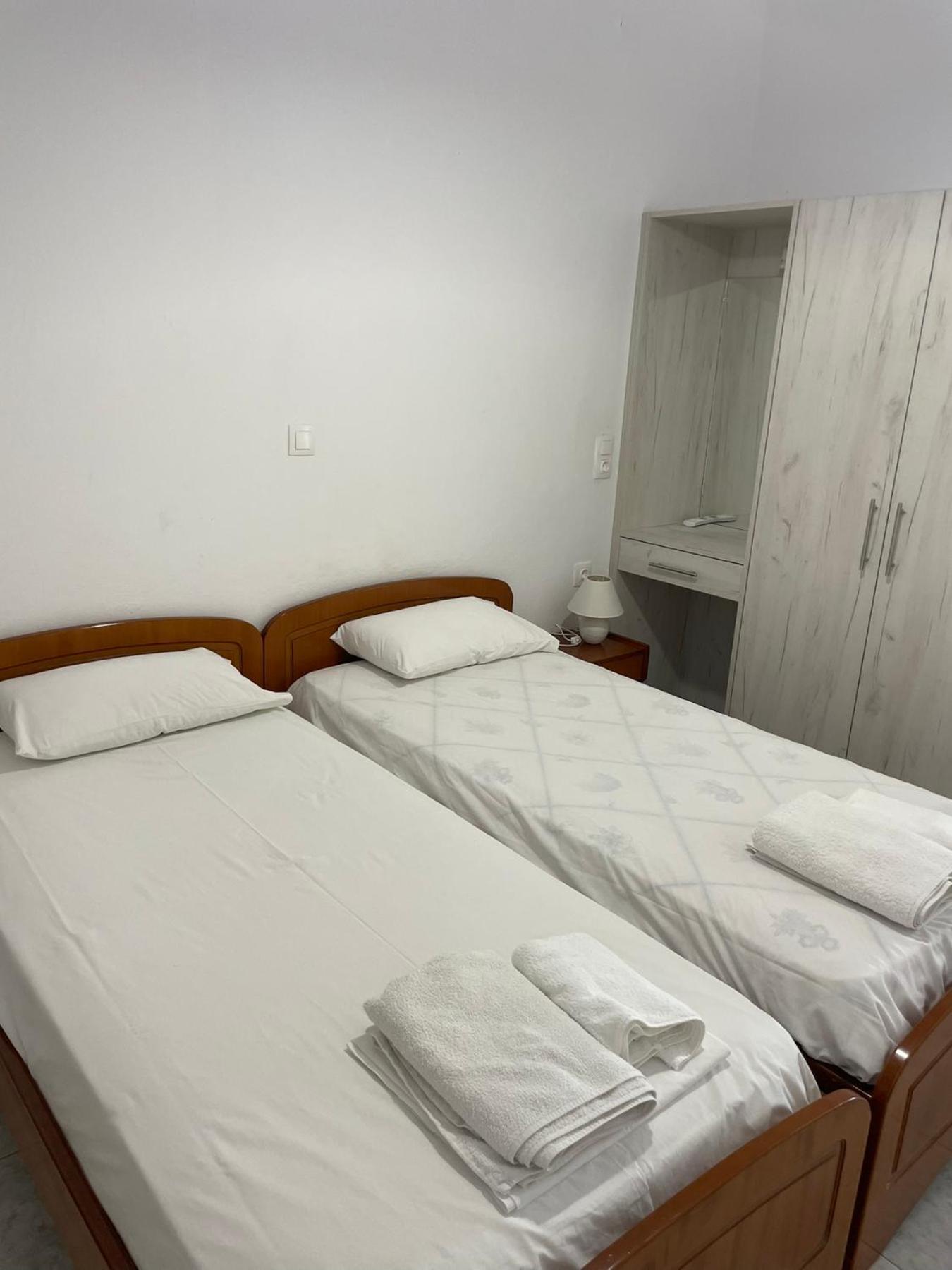 Nafsika Apartments Agios Georgios Pagon Esterno foto