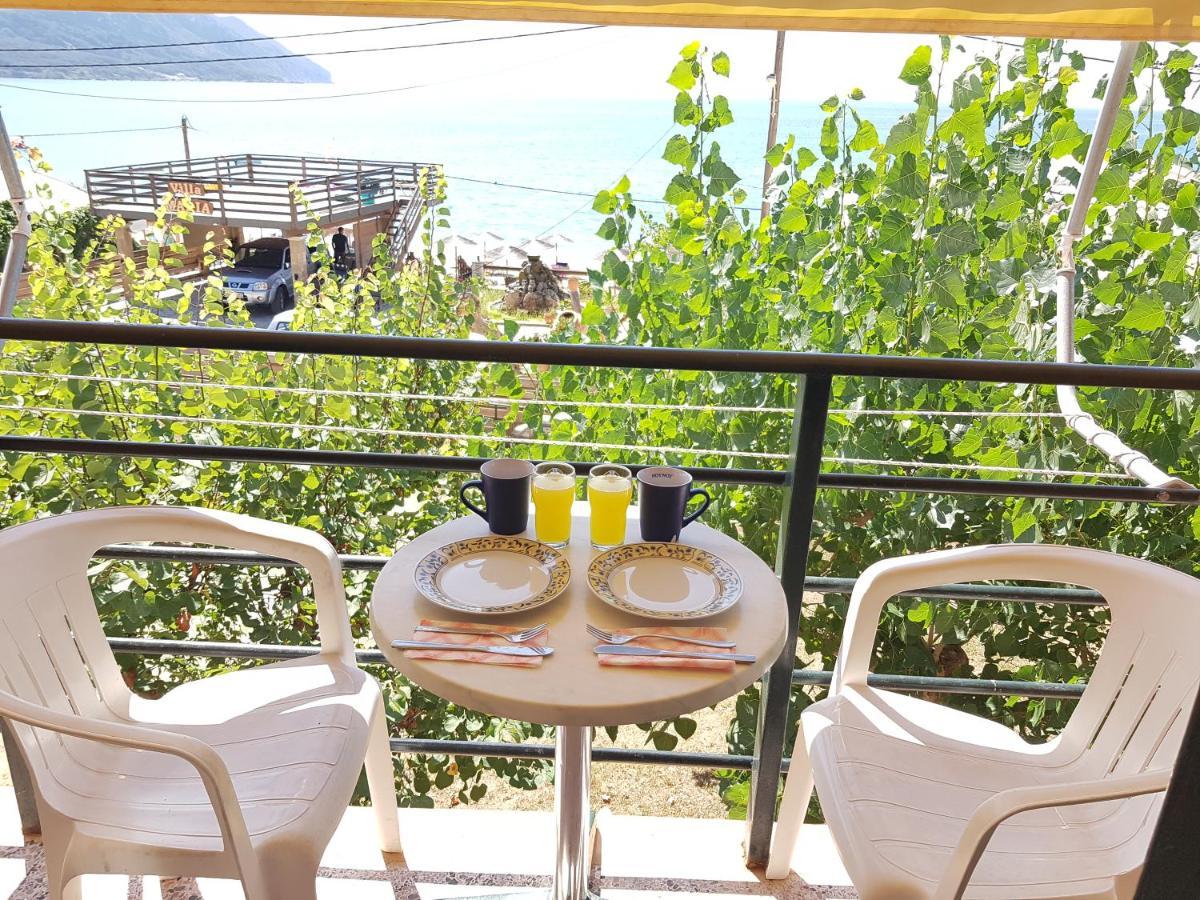 Nafsika Apartments Agios Georgios Pagon Esterno foto